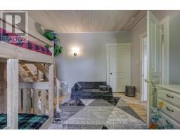17 OAK STREET - 35