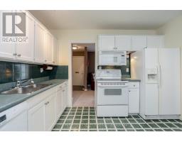 478 VILLAGE GREEN AVENUE - 12