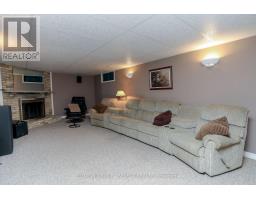 478 VILLAGE GREEN AVENUE - 25