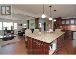 46 HILL STREET - 10