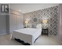 247 EVERGLADE CRESCENT - 20