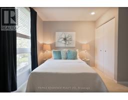 247 EVERGLADE CRESCENT - 22