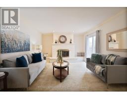 247 EVERGLADE CRESCENT - 6