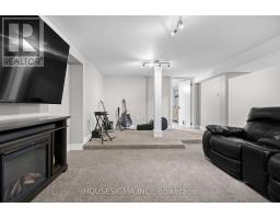 14 CARROLL STREET W - 34