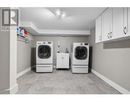 14 CARROLL STREET W - 35