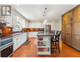 102 BLACKTHORNE CRESCENT - 14