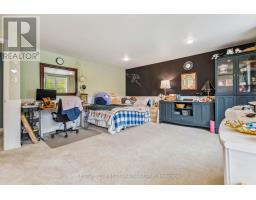 102 BLACKTHORNE CRESCENT - 25