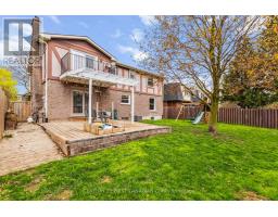 102 BLACKTHORNE CRESCENT - 32