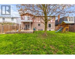 102 BLACKTHORNE CRESCENT - 33