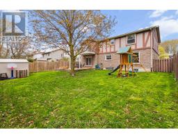 102 BLACKTHORNE CRESCENT - 35