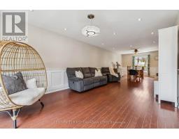 102 BLACKTHORNE CRESCENT - 7