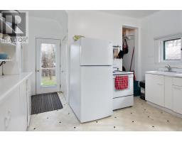 383 QUEEN STREET E - 11