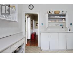 383 QUEEN STREET E - 12