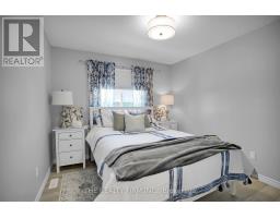 16 - 601 GRENFELL DRIVE - 18