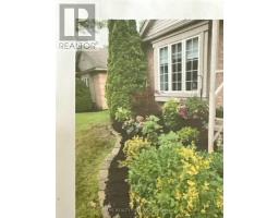 16 - 601 GRENFELL DRIVE - 28