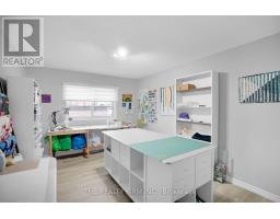 16 - 601 GRENFELL DRIVE - 29