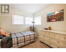 1693 MOFFATT AVENUE - 13
