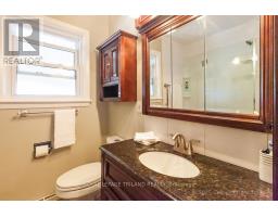 1693 MOFFATT AVENUE - 16