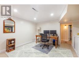 1693 MOFFATT AVENUE - 19
