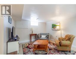 1693 MOFFATT AVENUE - 21