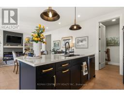 1894 FOUNTAIN GRASS DRIVE - 17
