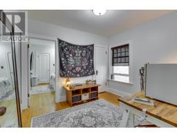 32 BRUCE STREET - 14