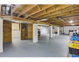 32 BRUCE STREET - 21