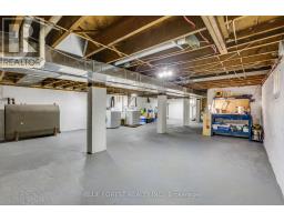 32 BRUCE STREET - 23