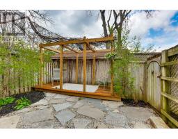 32 BRUCE STREET - 29