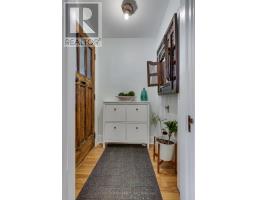 32 BRUCE STREET - 3