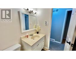 24 - 415 MORGAN AVENUE - 8