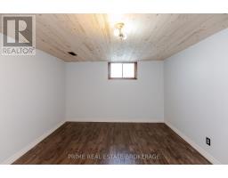 1156 JANE STREET - 32