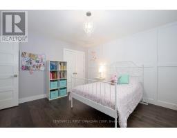 311 AMBLESIDE DRIVE - 23