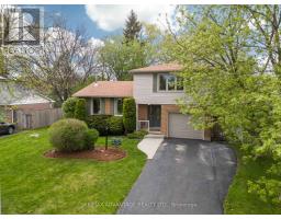 131 SCOTCHPINE CRESCENT - 44