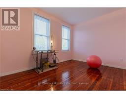 16 EDITH STREET - 8