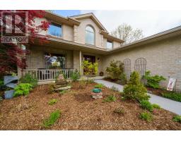 122 MORAINE COURT - 2