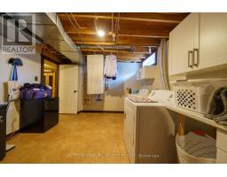 122 MORAINE COURT - 29
