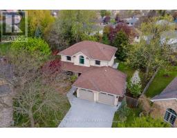 122 MORAINE COURT - 4
