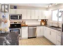 5 WINDING WOODS CRESCENT - 7