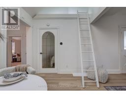 821 QUEENS AVENUE - 10