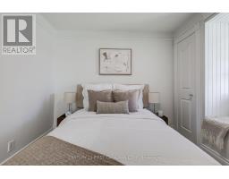 821 QUEENS AVENUE - 26