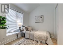821 QUEENS AVENUE - 28
