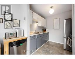 6 - 847 ROSS AVENUE - 10