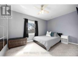 6 - 847 ROSS AVENUE - 17