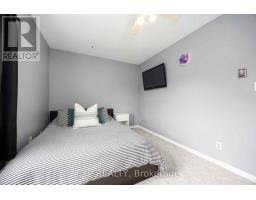 6 - 847 ROSS AVENUE - 18