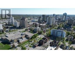 208 - 435 COLBORNE STREET - 4