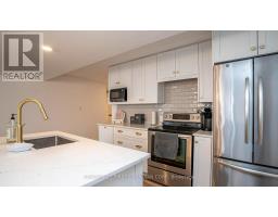 956 TRAILSWAY AVENUE - 32