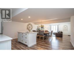 956 TRAILSWAY AVENUE - 33