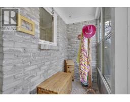 148 SPRINGFIELD CRESCENT - 27