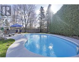 148 SPRINGFIELD CRESCENT - 32
